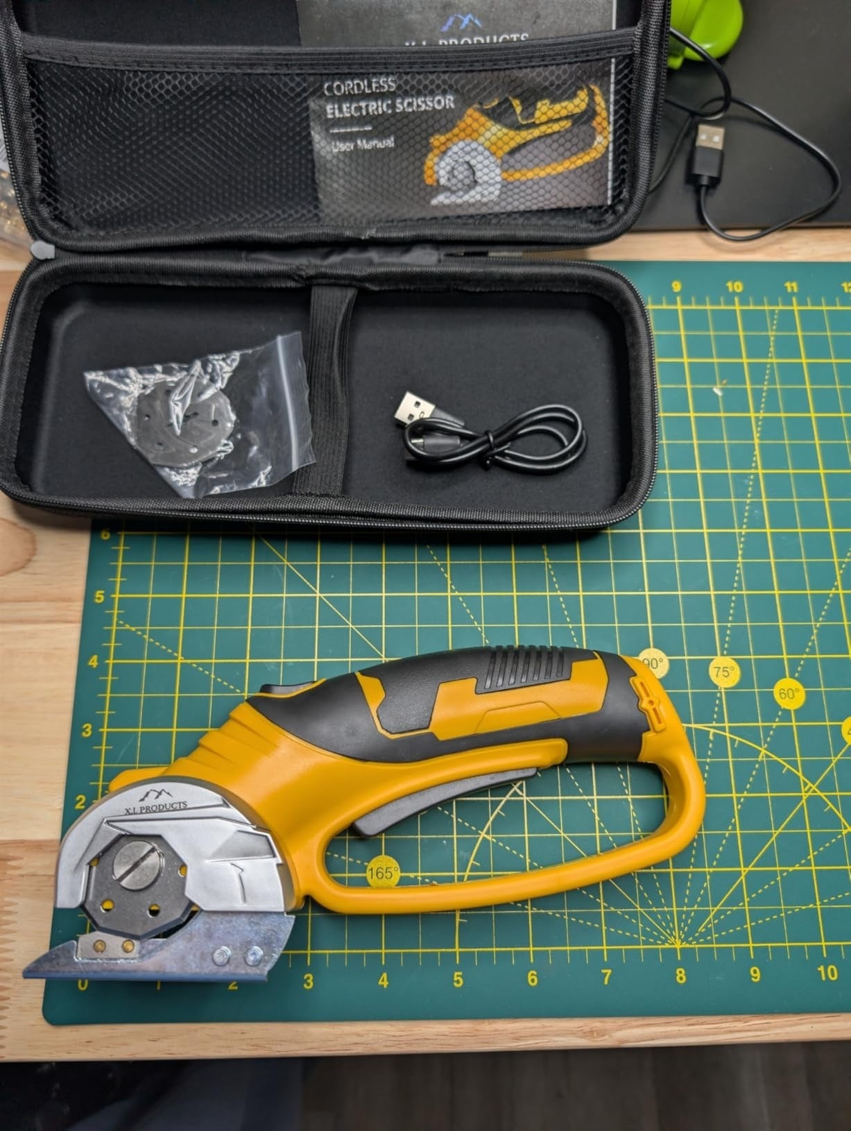 Cordless Electric Scissors X.I. Products